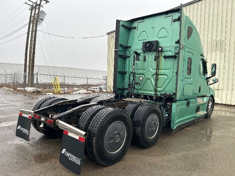 Sleeper Tractor-Heavy Duty Tractors-Freightliner-2020-T12664ST-Moncton-NB-927,847\n\t\tkm-$ 66,000 - Image 7