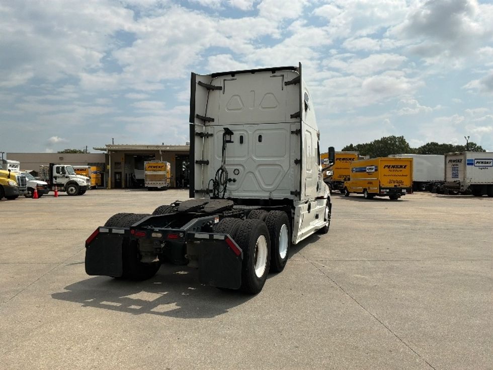 Sleeper Tractor-Heavy Duty Tractors-Freightliner-2020-T12664ST-Montgomery-AL-411,100\n\t\tmiles-$ 72,250 - Image 7