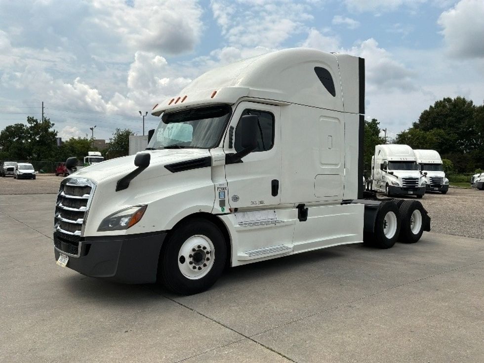 Sleeper Tractor-Heavy Duty Tractors-Freightliner-2020-T12664ST-Montgomery-AL-412,806\n\t\tmiles-$ 74,250 - Image 3