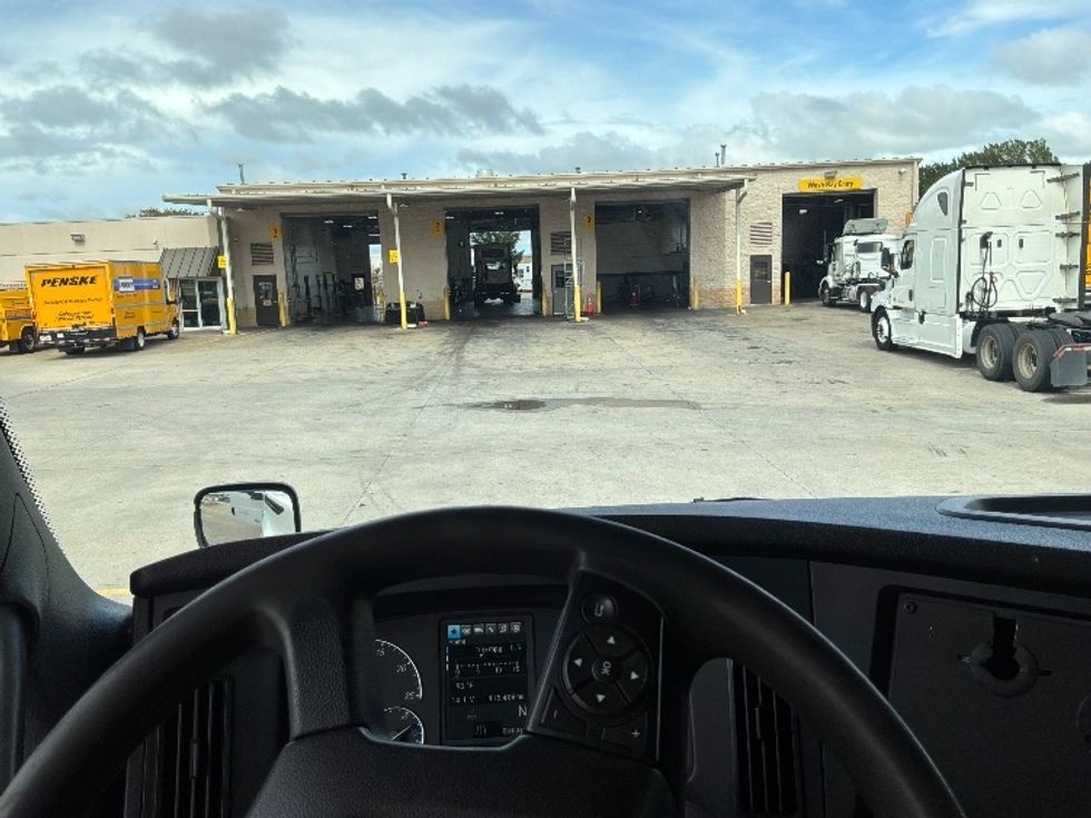 Sleeper Tractor-Heavy Duty Tractors-Freightliner-2020-T12664ST-Montgomery-AL-425,341\n\t\tmiles-$ 76,500 - Image 11