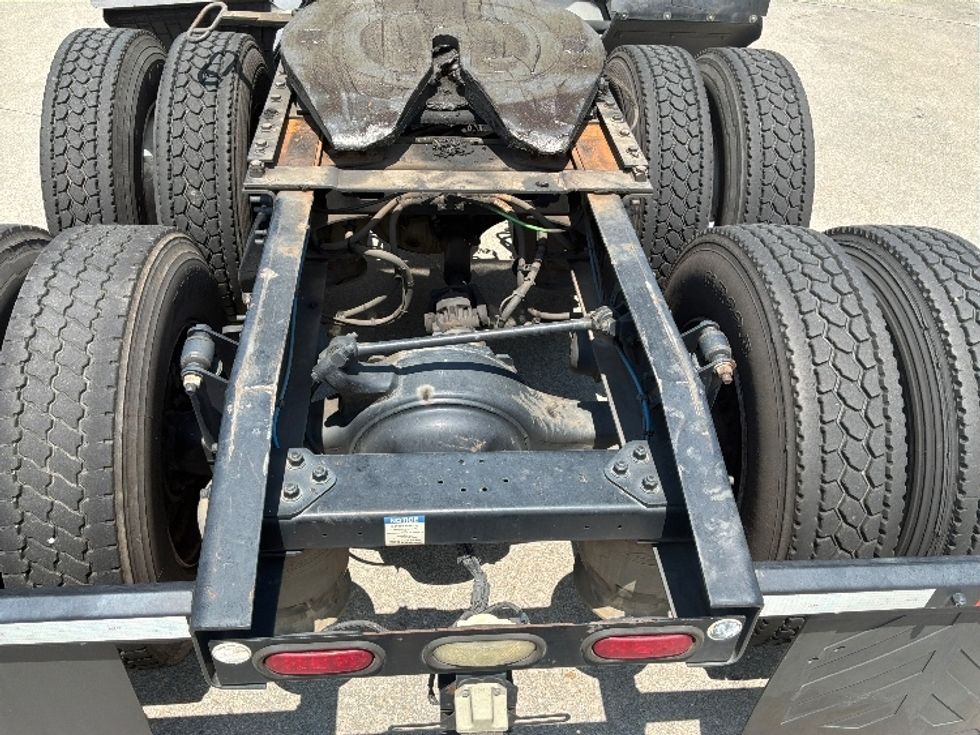 Sleeper Tractor-Heavy Duty Tractors-Freightliner-2020-T12664ST-Montgomery-AL-496,404\n\t\tmiles-$ 67,250 - Image 6
