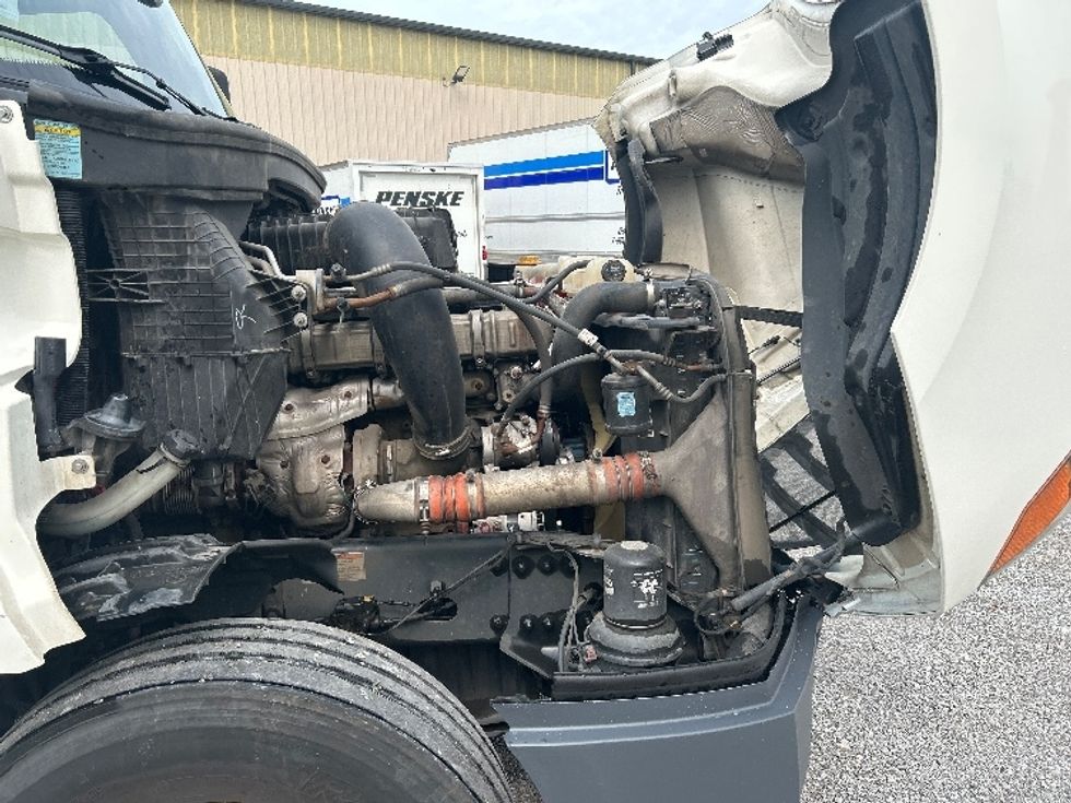 Sleeper Tractor-Heavy Duty Tractors-Freightliner-2020-T12664ST-Montgomery-AL-506,481\n\t\tmiles-$ 61,500 - Image 19