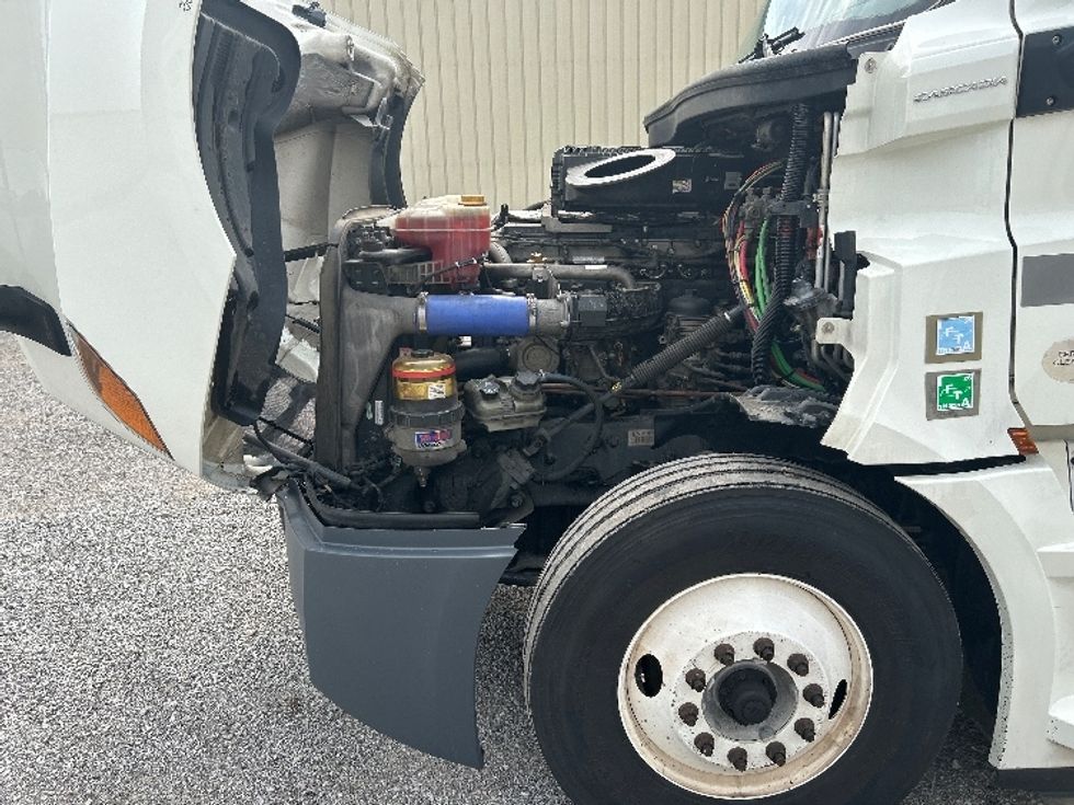 Sleeper Tractor-Heavy Duty Tractors-Freightliner-2020-T12664ST-Montgomery-AL-506,481\n\t\tmiles-$ 61,500 - Image 20