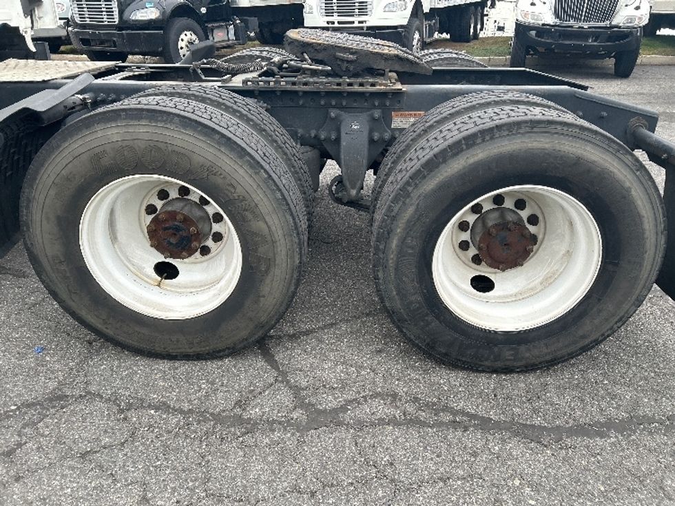 Sleeper Tractor-Heavy Duty Tractors-Freightliner-2020-T12664ST-Montgomery-NY-549,127\n\t\tmiles-$ 53,500 - Image 26