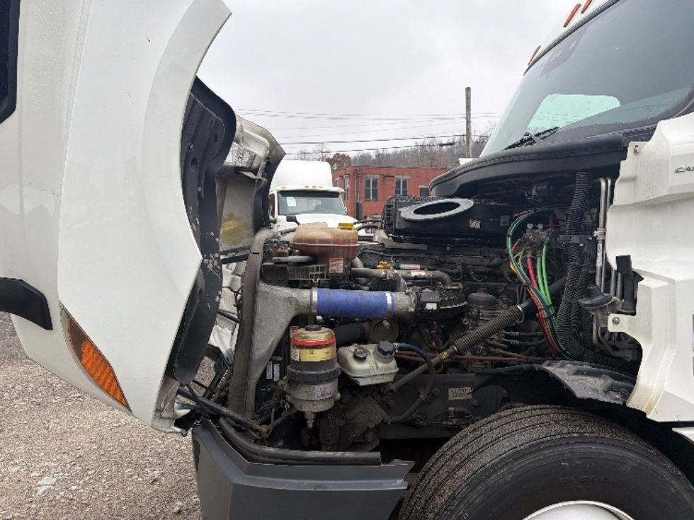 Sleeper Tractor-Heavy Duty Tractors-Freightliner-2020-T12664ST-Morgantown-WV-505,857\n\t\tmiles-$ 59,250 - Image 20