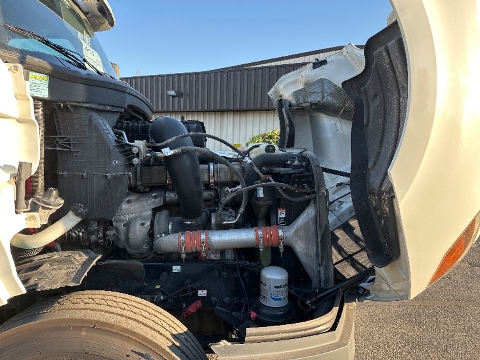 Sleeper Tractor-Heavy Duty Tractors-Freightliner-2020-T12664ST-Nashville (Mount Juliet)-TN-635,441\n\t\tmiles-$ 52,000 - Image 20