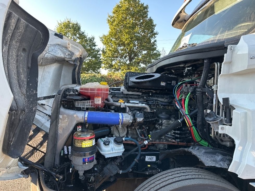 Sleeper Tractor-Heavy Duty Tractors-Freightliner-2020-T12664ST-Nashville (Mount Juliet)-TN-635,441\n\t\tmiles-$ 52,000 - Image 21