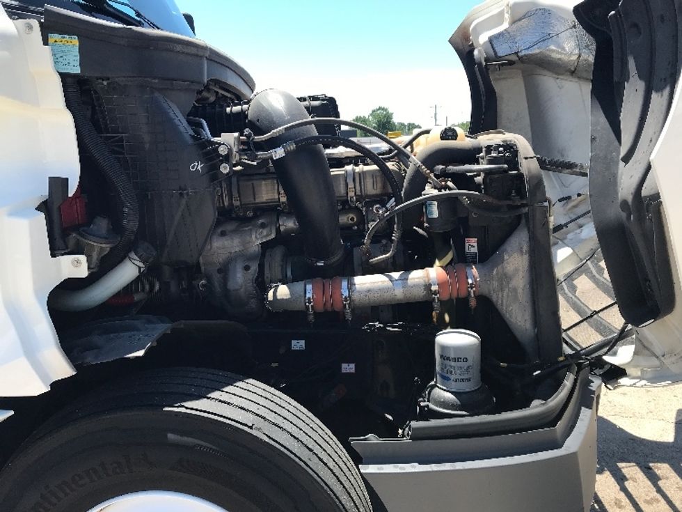 Sleeper Tractor-Heavy Duty Tractors-Freightliner-2020-T12664ST-Nashville-TN-589,085\n\t\tmiles-$ 57,000 - Image 20