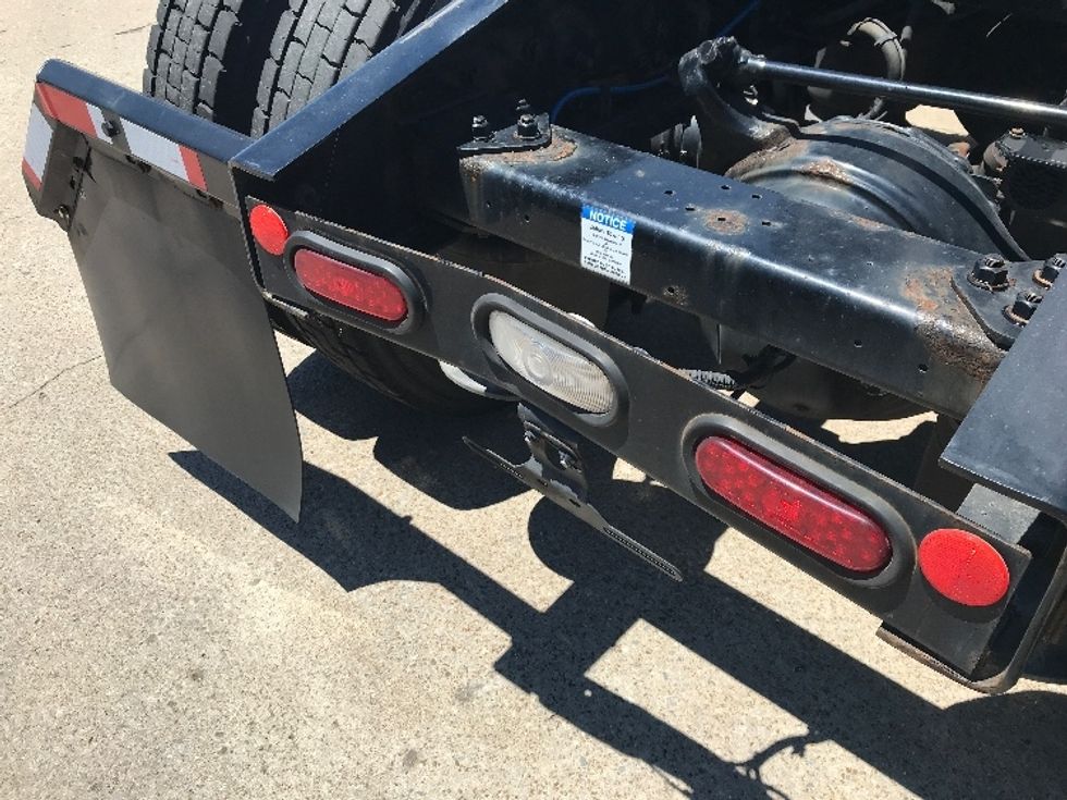 Sleeper Tractor-Heavy Duty Tractors-Freightliner-2020-T12664ST-Nashville-TN-589,085\n\t\tmiles-$ 57,000 - Image 24