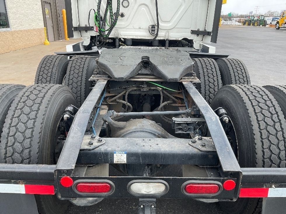 Sleeper Tractor-Heavy Duty Tractors-Freightliner-2020-T12664ST-Neenah-WI-485,456\n\t\tmiles-$ 57,250 - Image 6