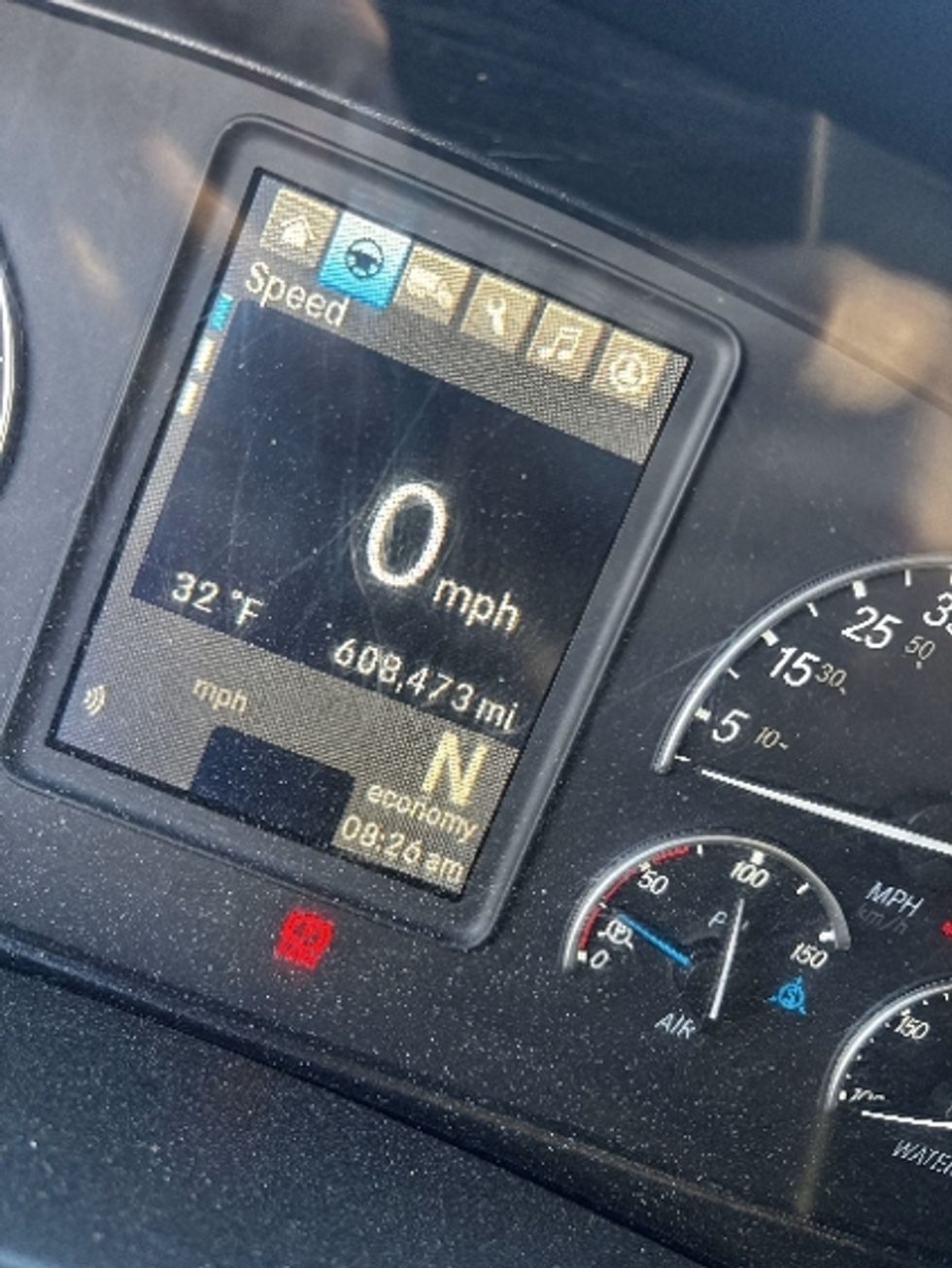 Sleeper Tractor-Heavy Duty Tractors-Freightliner-2020-T12664ST-Newnan-GA-608,473\n\t\tmiles-$ 56,250 - Image 18