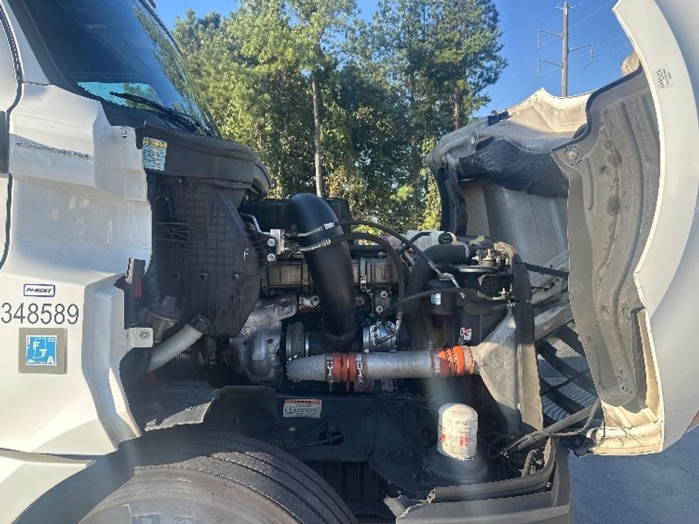 Sleeper Tractor-Heavy Duty Tractors-Freightliner-2020-T12664ST-Norcross-GA-655,867\n\t\tmiles-$ 49,000 - Image 20