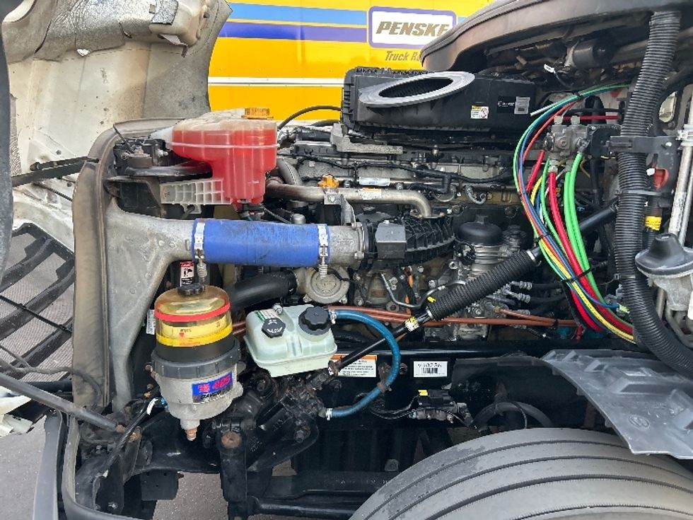 Sleeper Tractor-Heavy Duty Tractors-Freightliner-2020-T12664ST-North Las Vegas-NV-516,816\n\t\tmiles-$ 65,750 - Image 21