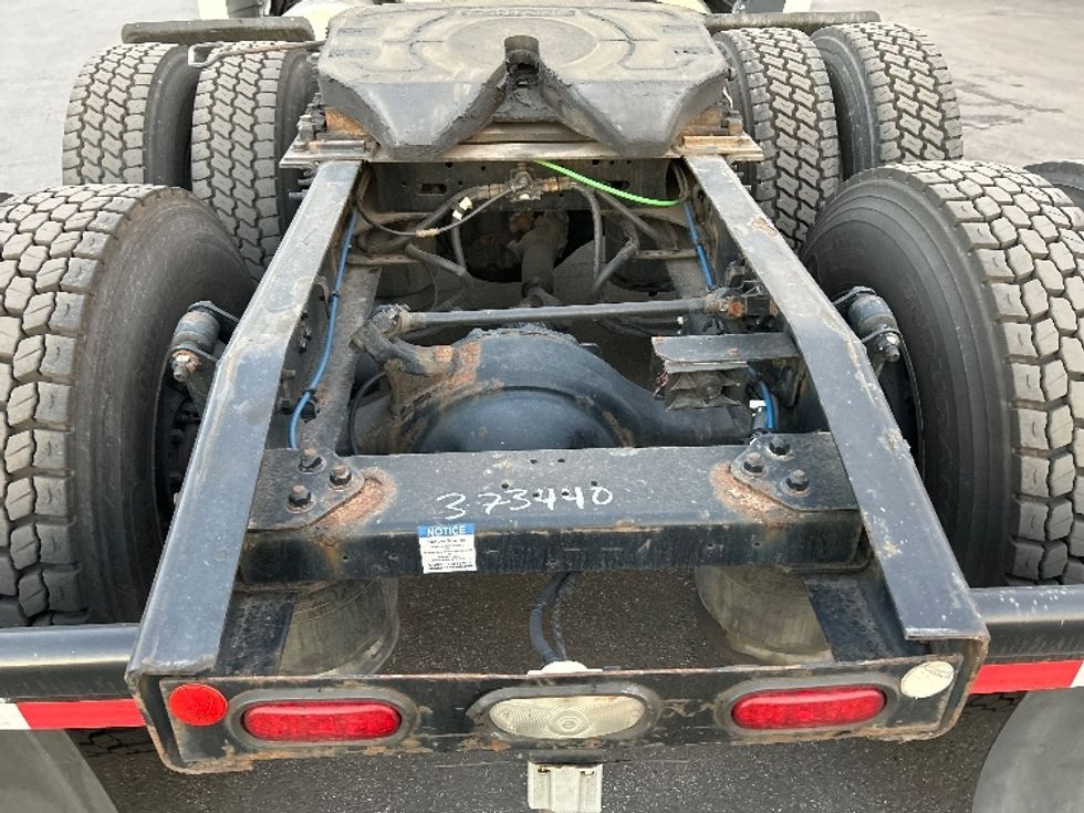 Sleeper Tractor-Heavy Duty Tractors-Freightliner-2020-T12664ST-North Las Vegas-NV-516,816\n\t\tmiles-$ 65,750 - Image 6