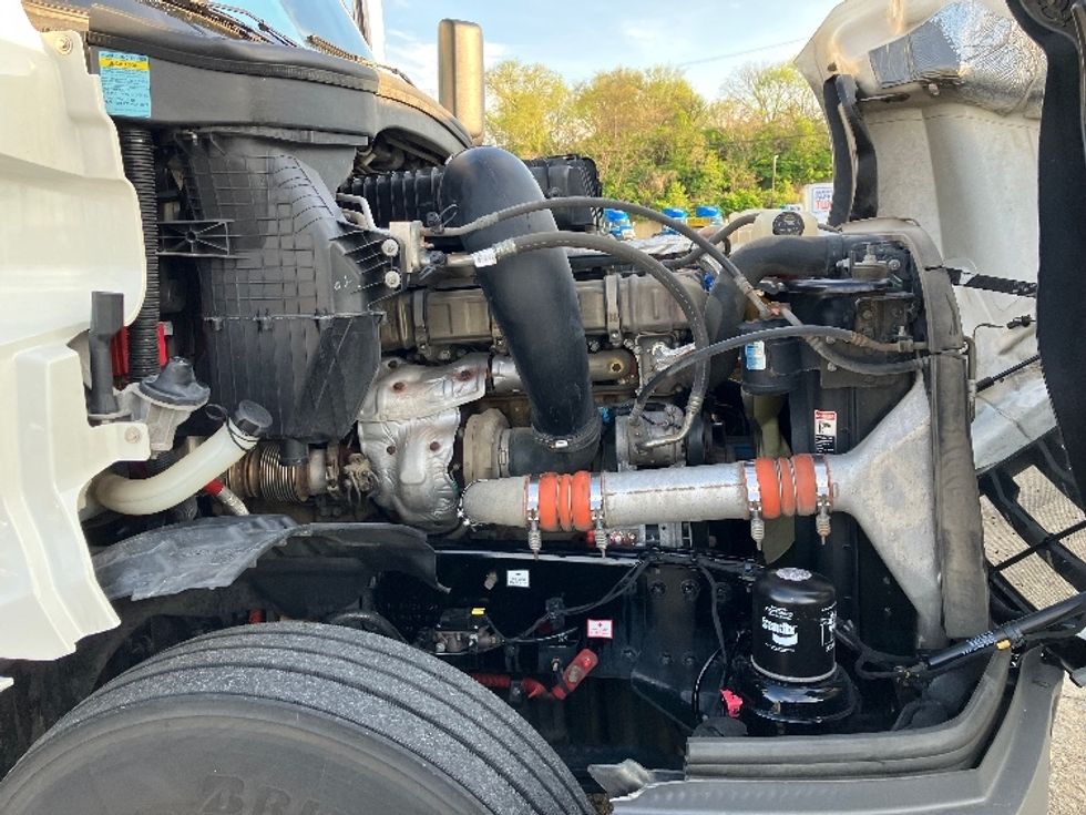 Sleeper Tractor-Heavy Duty Tractors-Freightliner-2020-T12664ST-North Las Vegas-NV-596,832\n\t\tmiles-$ 59,500 - Image 19