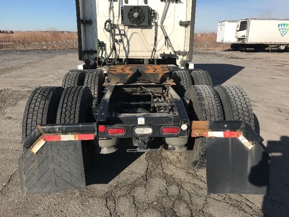 Sleeper Tractor-Heavy Duty Tractors-Freightliner-2020-T12664ST-North Liberty-IA-461,968\n\t\tmiles-$ 61,250 - Image 6