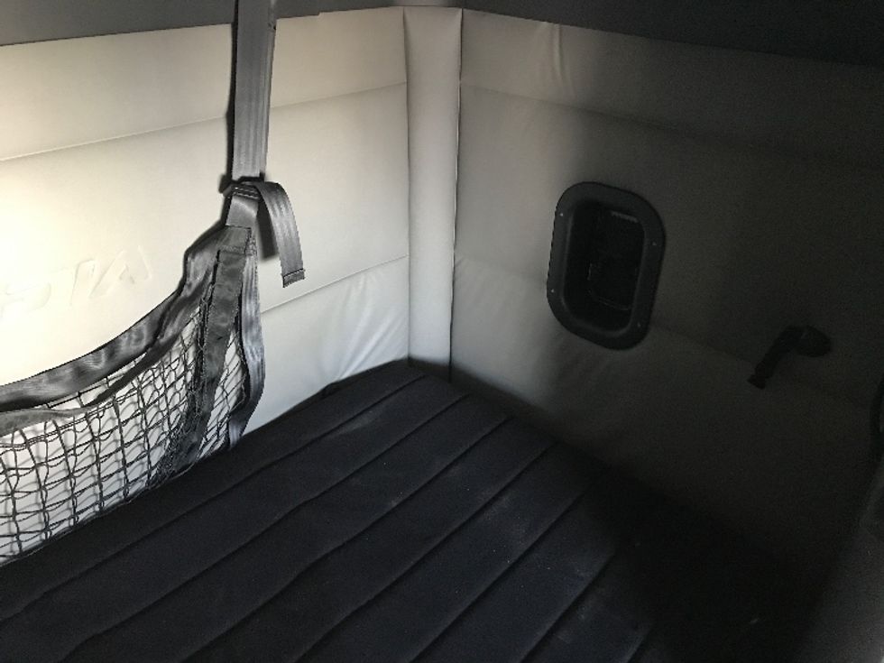 Sleeper Tractor-Heavy Duty Tractors-Freightliner-2020-T12664ST-North Liberty-IA-530,930\n\t\tmiles-$ 56,750 - Image 18