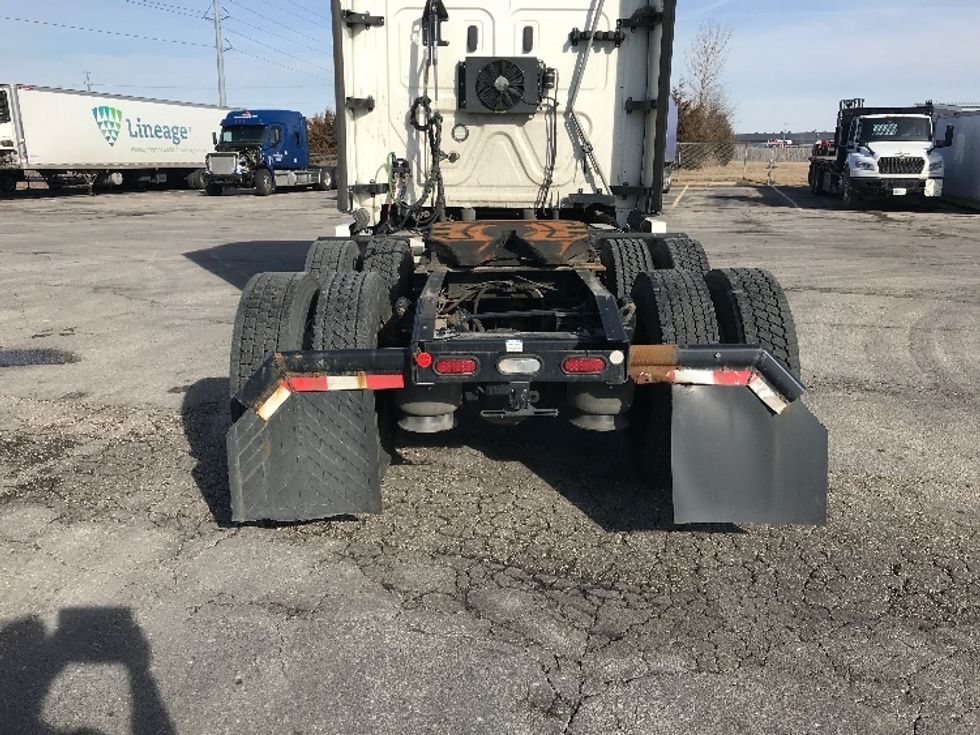 Sleeper Tractor-Heavy Duty Tractors-Freightliner-2020-T12664ST-North Liberty-IA-530,930\n\t\tmiles-$ 56,750 - Image 6
