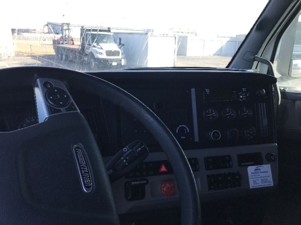 Sleeper Tractor-Heavy Duty Tractors-Freightliner-2020-T12664ST-North Liberty-IA-599,668\n\t\tmiles-$ 52,250 - Image 11