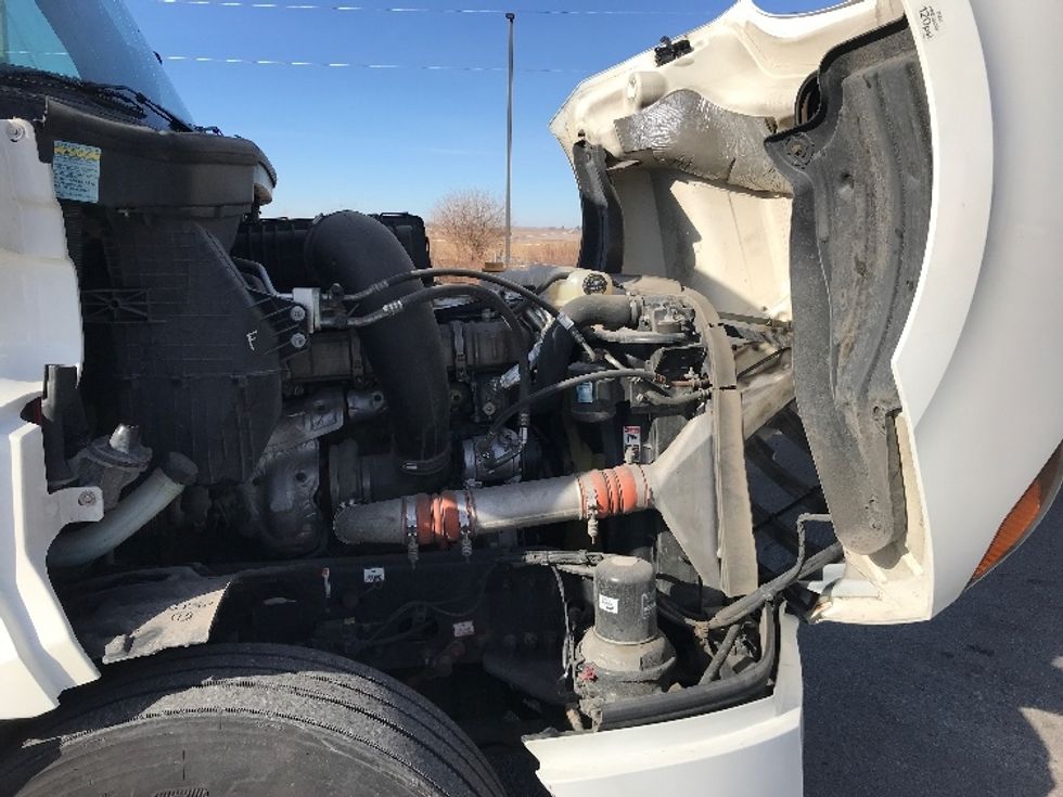 Sleeper Tractor-Heavy Duty Tractors-Freightliner-2020-T12664ST-North Liberty-IA-599,668\n\t\tmiles-$ 52,250 - Image 20