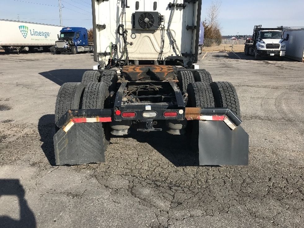 Sleeper Tractor-Heavy Duty Tractors-Freightliner-2020-T12664ST-North Liberty-IA-599,668\n\t\tmiles-$ 52,250 - Image 6
