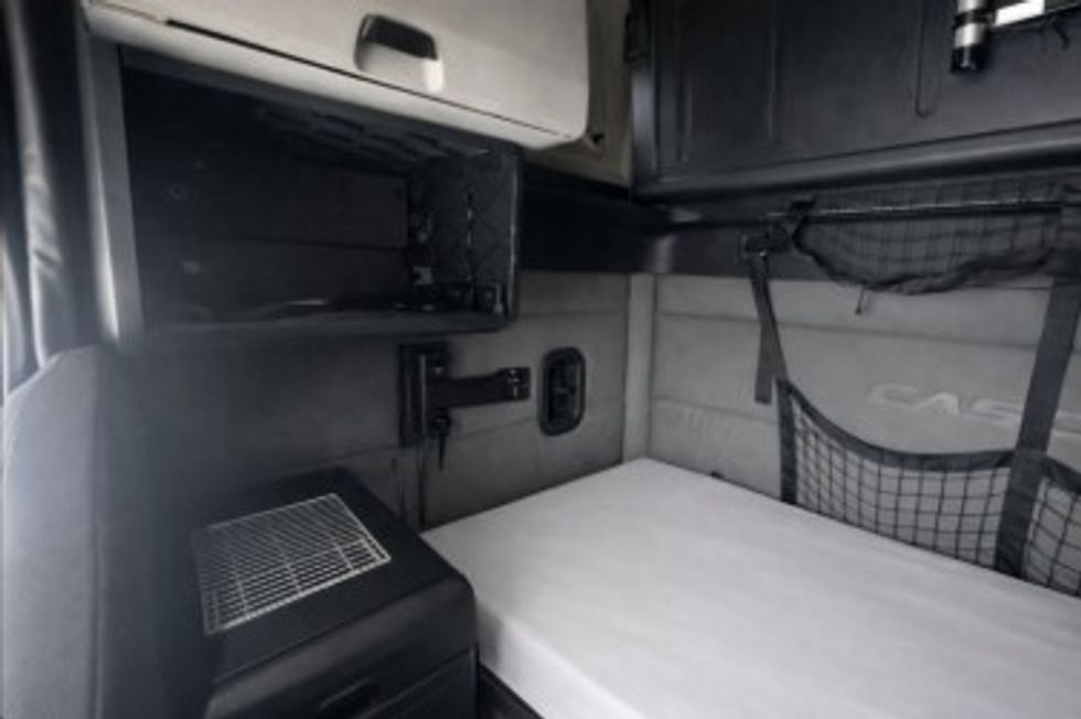 Sleeper Tractor-Heavy Duty Tractors-Freightliner-2020-T12664ST-Obetz-OH-436,833\n\t\tmiles-$ 59,250 - Image 19