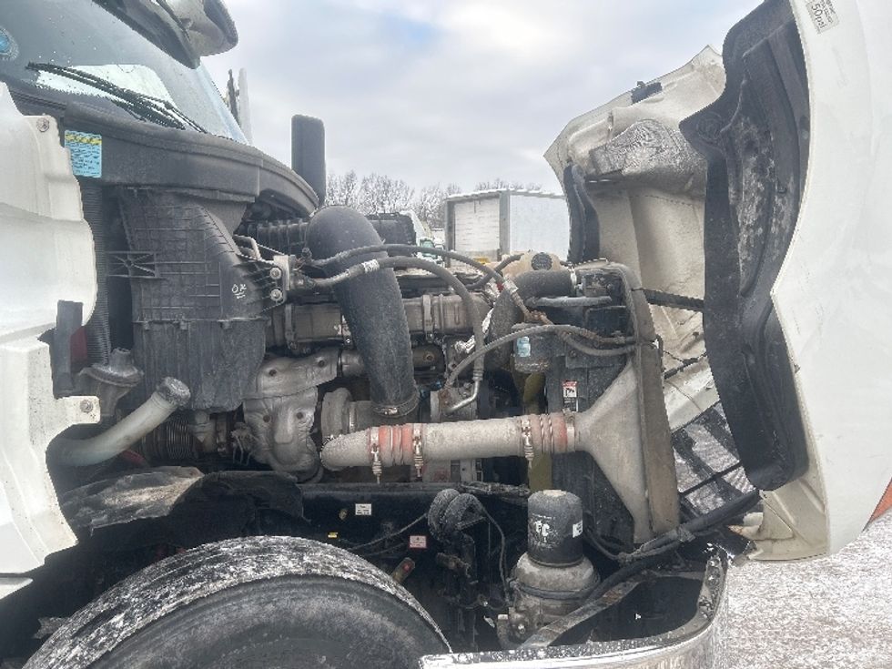 Sleeper Tractor-Heavy Duty Tractors-Freightliner-2020-T12664ST-Obetz-OH-436,833\n\t\tmiles-$ 59,250 - Image 20