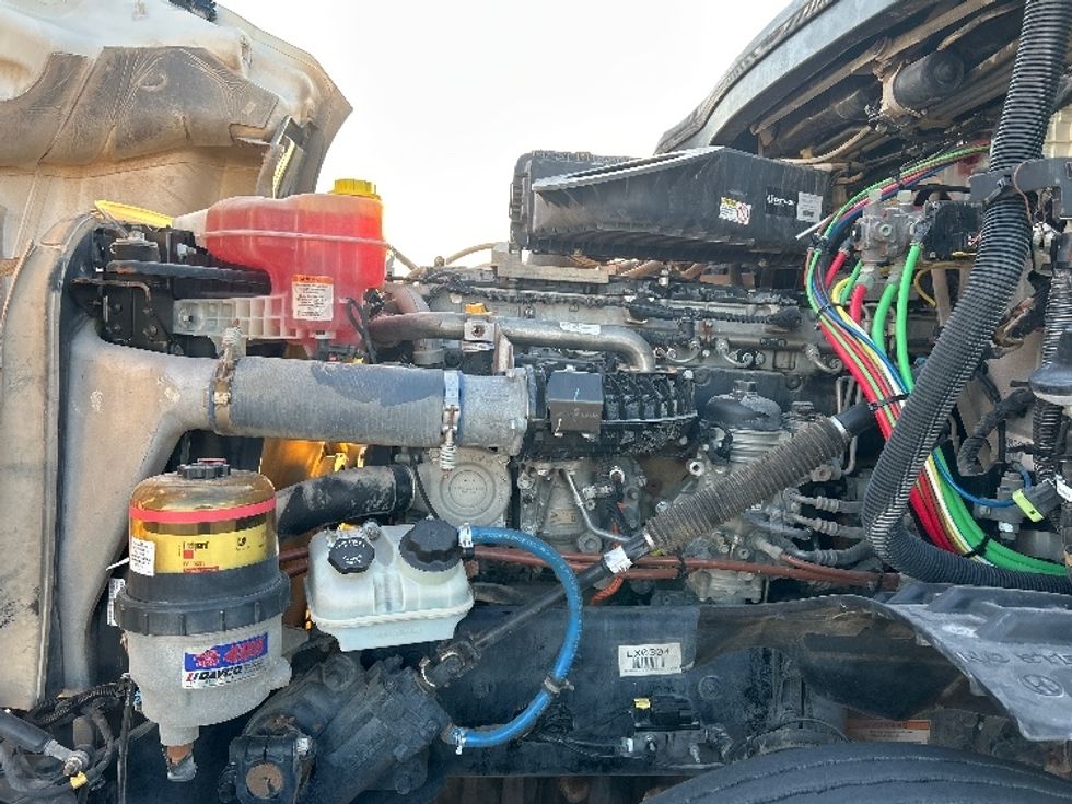 Sleeper Tractor-Heavy Duty Tractors-Freightliner-2020-T12664ST-Odessa-TX-178,326\n\t\tmiles-$ 88,500 - Image 21