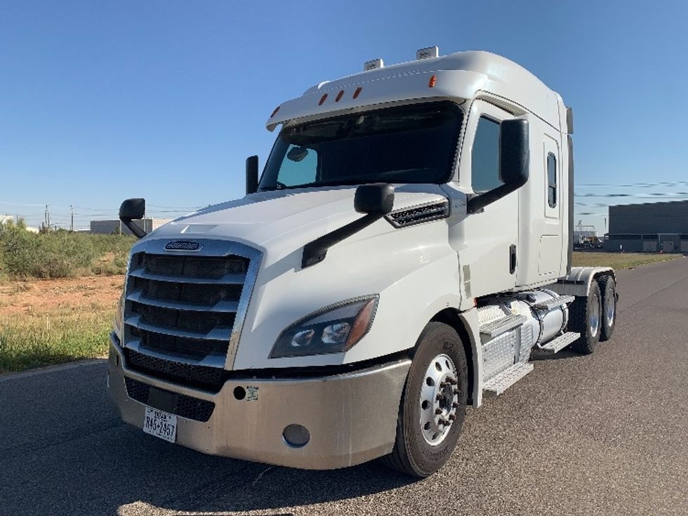 Sleeper Tractor-Heavy Duty Tractors-Freightliner-2020-T12664ST-Odessa-TX-198,289\n\t\tmiles-$ 86,250 - Image 3