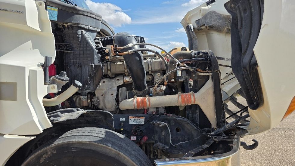 Sleeper Tractor-Heavy Duty Tractors-Freightliner-2020-T12664ST-Odessa-TX-223,465\n\t\tmiles-$ 85,750 - Image 20