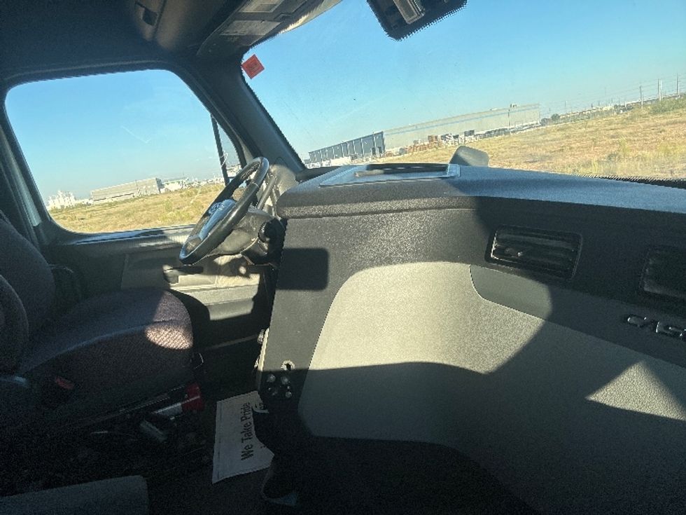 Sleeper Tractor-Heavy Duty Tractors-Freightliner-2020-T12664ST-Odessa-TX-231,585\n\t\tmiles-$ 84,250 - Image 15