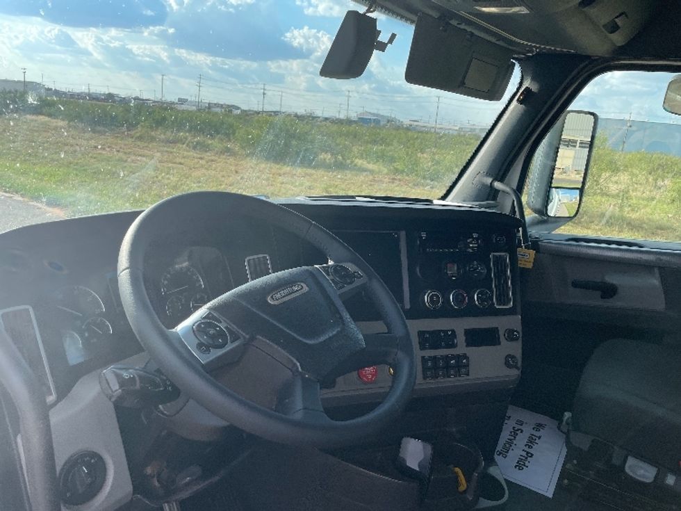 Sleeper Tractor-Heavy Duty Tractors-Freightliner-2020-T12664ST-Odessa-TX-238,242\n\t\tmiles-$ 85,000 - Image 10