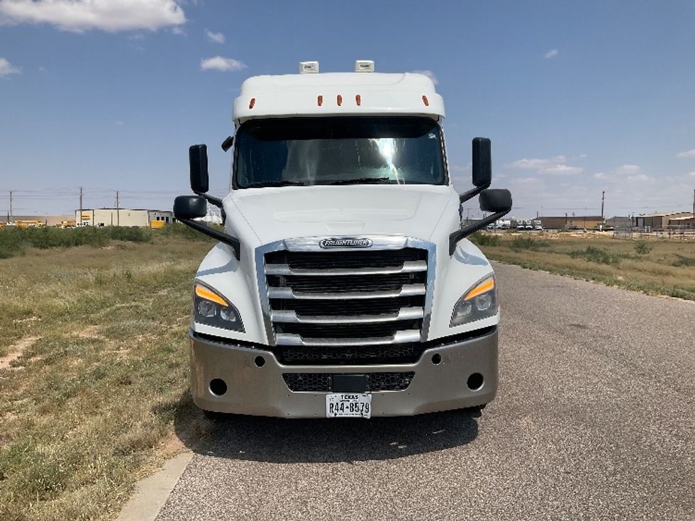 Sleeper Tractor-Heavy Duty Tractors-Freightliner-2020-T12664ST-Odessa-TX-248,535\n\t\tmiles-$ 84,250 - Image 2