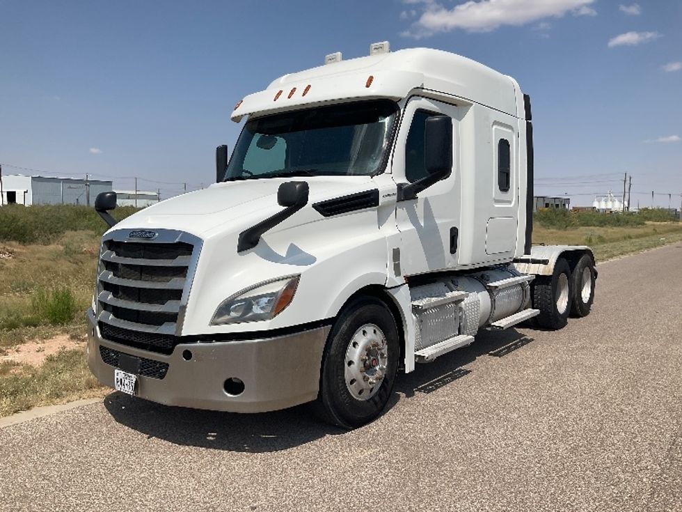 Sleeper Tractor-Heavy Duty Tractors-Freightliner-2020-T12664ST-Odessa-TX-248,535\n\t\tmiles-$ 84,250 - Image 3