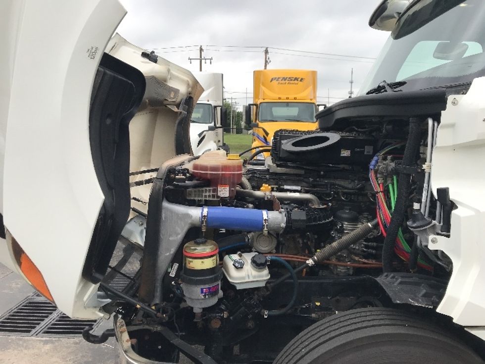 Sleeper Tractor-Heavy Duty Tractors-Freightliner-2020-T12664ST-Oklahoma City-OK-217,377\n\t\tmiles-$ 86,250 - Image 20