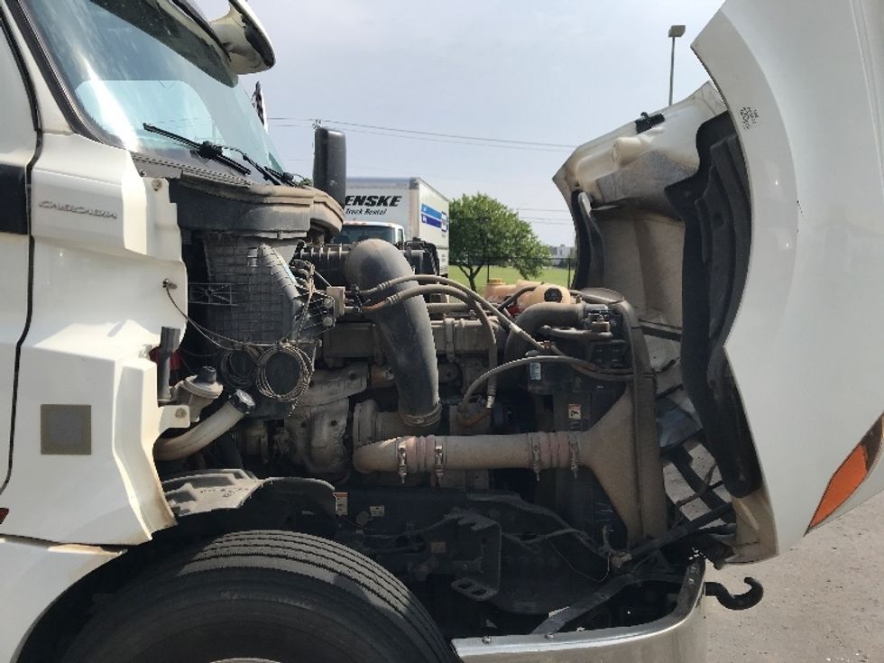 Sleeper Tractor-Heavy Duty Tractors-Freightliner-2020-T12664ST-Oklahoma City-OK-258,585\n\t\tmiles-$ 83,750 - Image 19