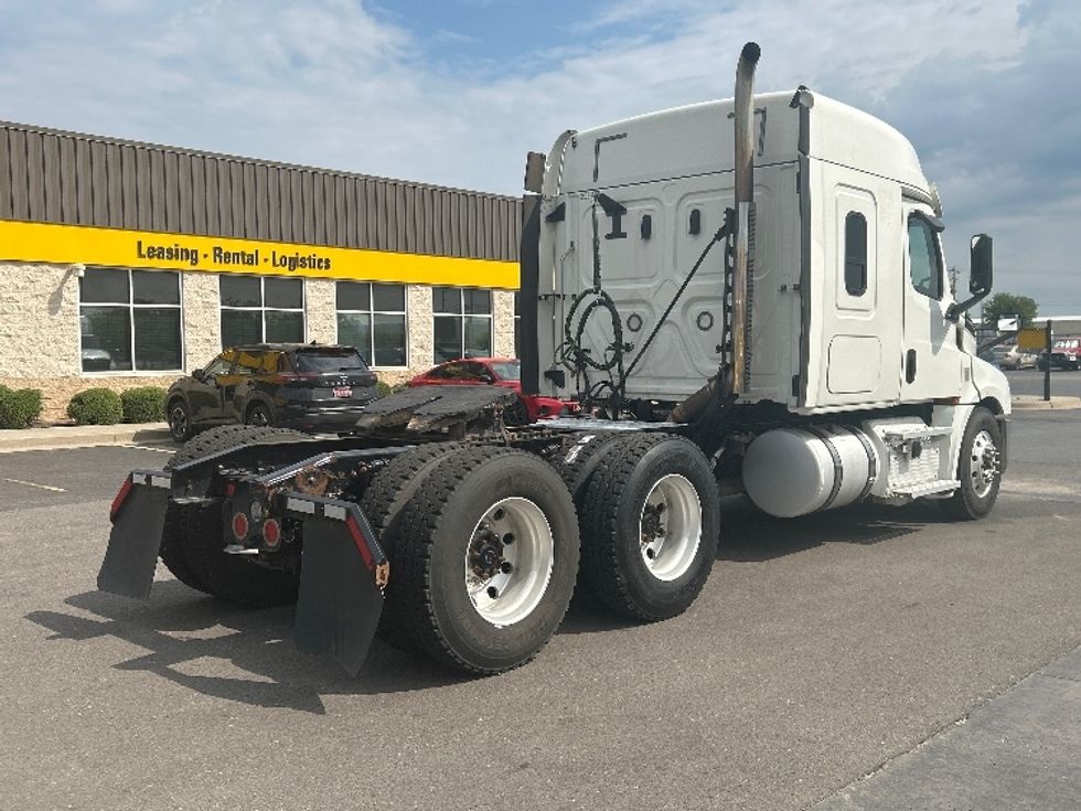 Sleeper Tractor-Heavy Duty Tractors-Freightliner-2020-T12664ST-Oklahoma City-OK-279,064\n\t\tmiles-$ 82,500 - Image 7