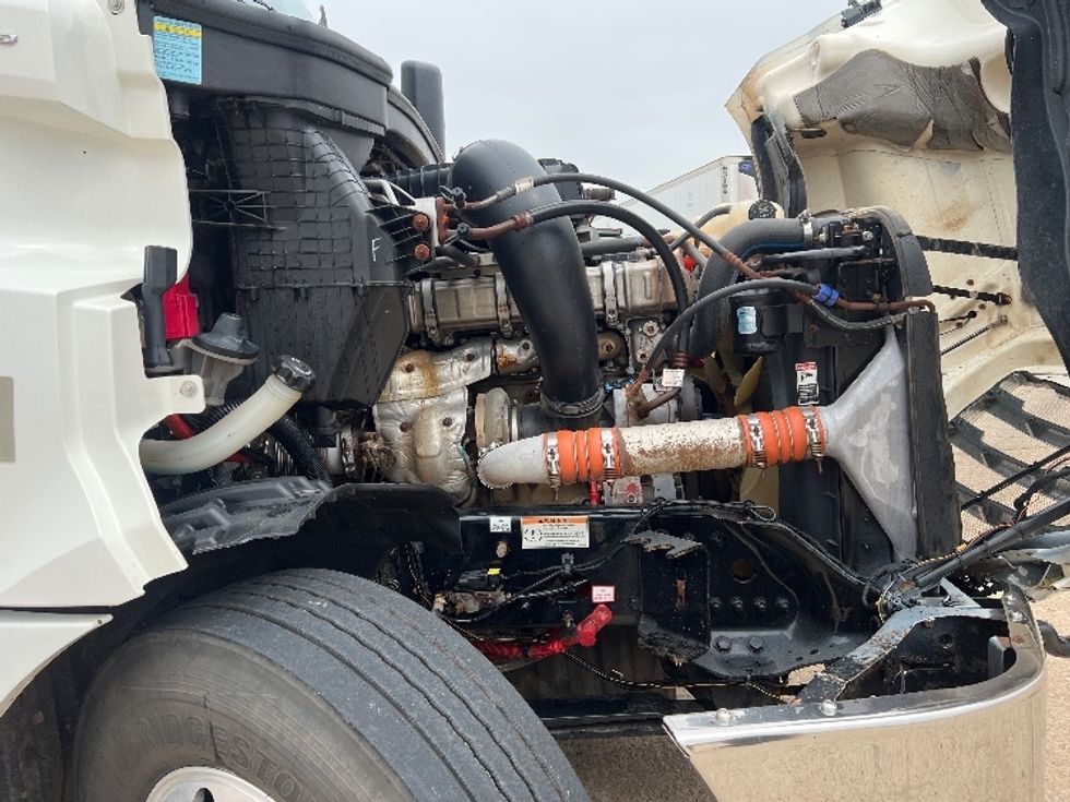 Sleeper Tractor-Heavy Duty Tractors-Freightliner-2020-T12664ST-Oklahoma City-OK-281,332\n\t\tmiles-$ 82,500 - Image 20