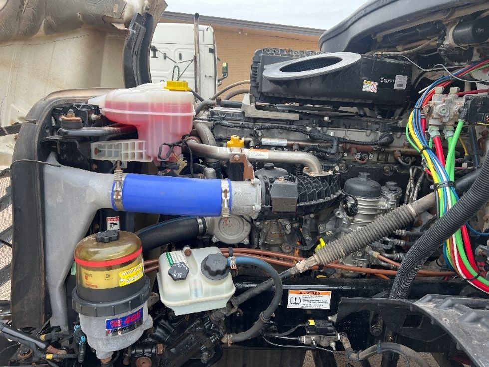 Sleeper Tractor-Heavy Duty Tractors-Freightliner-2020-T12664ST-Oklahoma City-OK-307,170\n\t\tmiles-$ 81,000 - Image 20