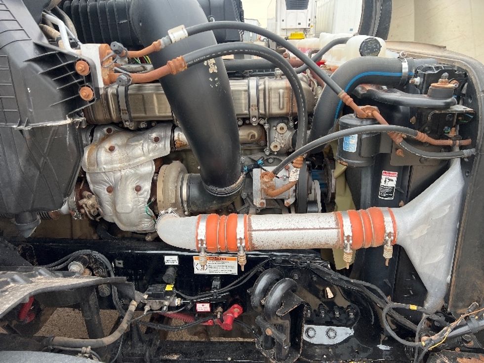 Sleeper Tractor-Heavy Duty Tractors-Freightliner-2020-T12664ST-Oklahoma City-OK-307,170\n\t\tmiles-$ 81,000 - Image 21