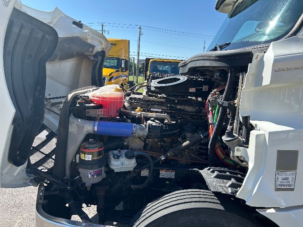 Sleeper Tractor-Heavy Duty Tractors-Freightliner-2020-T12664ST-Oklahoma City-OK-314,374\n\t\tmiles-$ 80,500 - Image 21