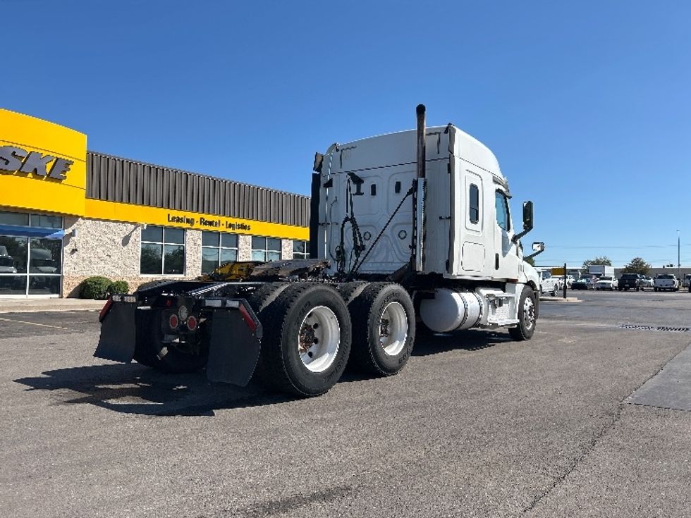 Sleeper Tractor-Heavy Duty Tractors-Freightliner-2020-T12664ST-Oklahoma City-OK-314,374\n\t\tmiles-$ 80,500 - Image 7