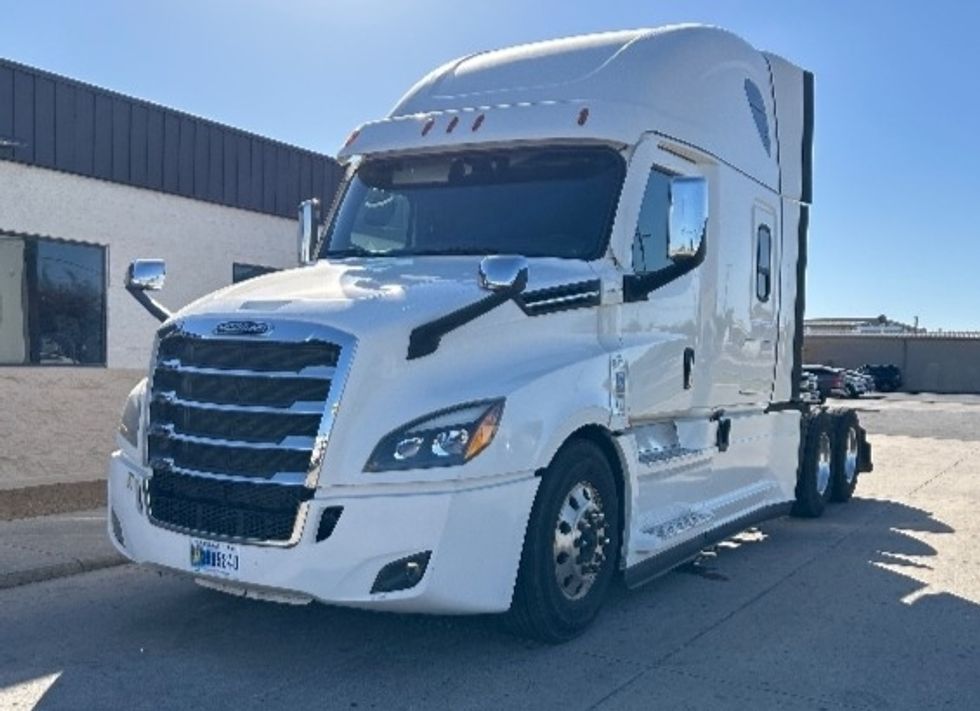 Sleeper Tractor-Heavy Duty Tractors-Freightliner-2020-T12664ST-Oklahoma City-OK-326,544\n\t\tmiles-$ 76,250 - Image 1