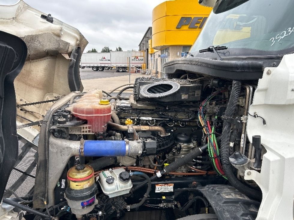 Sleeper Tractor-Heavy Duty Tractors-Freightliner-2020-T12664ST-Oklahoma City-OK-330,901\n\t\tmiles-$ 79,500 - Image 21