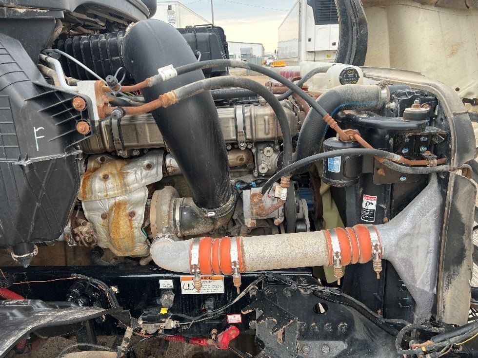 Sleeper Tractor-Heavy Duty Tractors-Freightliner-2020-T12664ST-Oklahoma City-OK-340,456\n\t\tmiles-$ 79,000 - Image 21