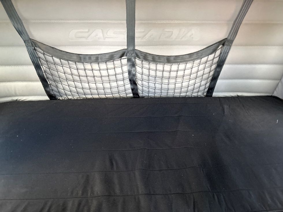 Sleeper Tractor-Heavy Duty Tractors-Freightliner-2020-T12664ST-Oklahoma City-OK-340,458\n\t\tmiles-$ 79,000 - Image 16