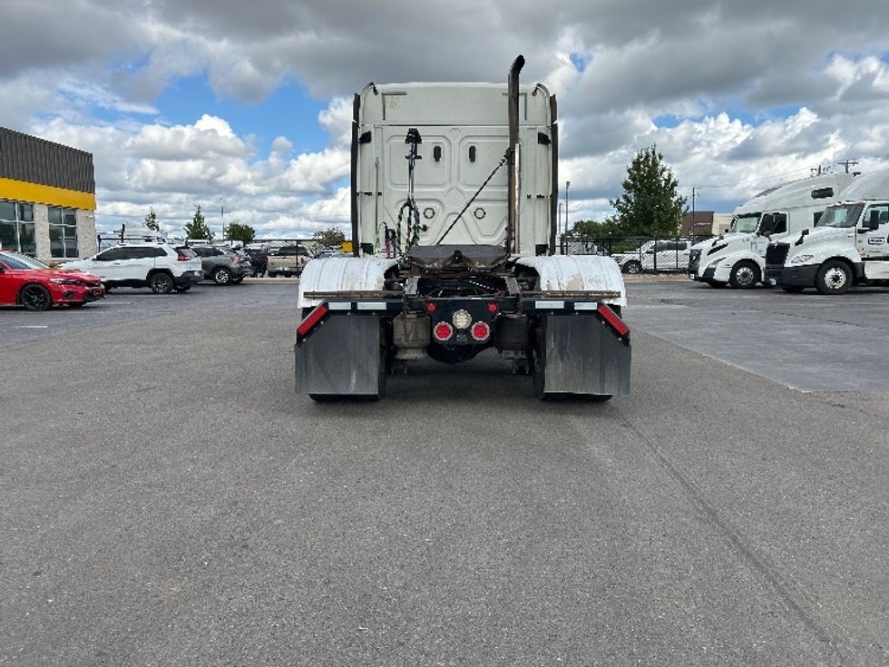 Sleeper Tractor-Heavy Duty Tractors-Freightliner-2020-T12664ST-Oklahoma City-OK-340,458\n\t\tmiles-$ 79,000 - Image 6