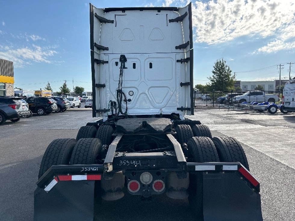 Sleeper Tractor-Heavy Duty Tractors-Freightliner-2020-T12664ST-Oklahoma City-OK-514,672\n\t\tmiles-$ 66,250 - Image 6