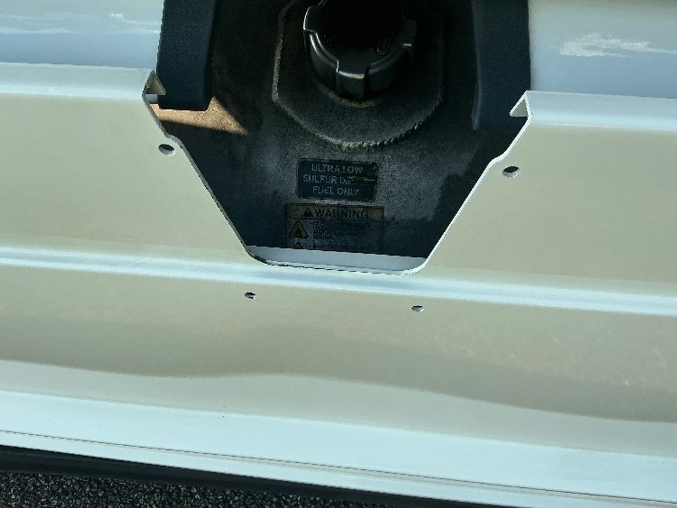 Sleeper Tractor-Heavy Duty Tractors-Freightliner-2020-T12664ST-Olive Branch-MS-343,040\n\t\tmiles-$ 75,000 - Image 19