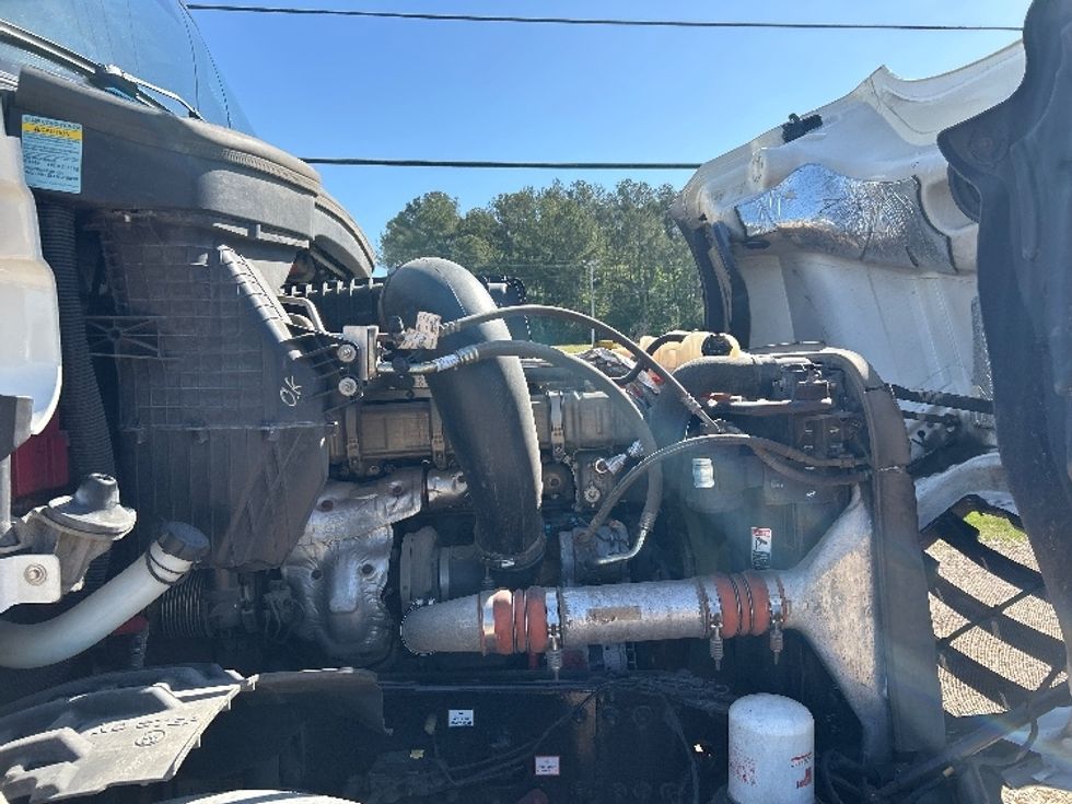 Sleeper Tractor-Heavy Duty Tractors-Freightliner-2020-T12664ST-Olive Branch-MS-474,723\n\t\tmiles-$ 70,000 - Image 20